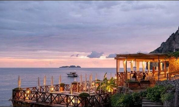 Le Agavi beach club welcome party in Positano