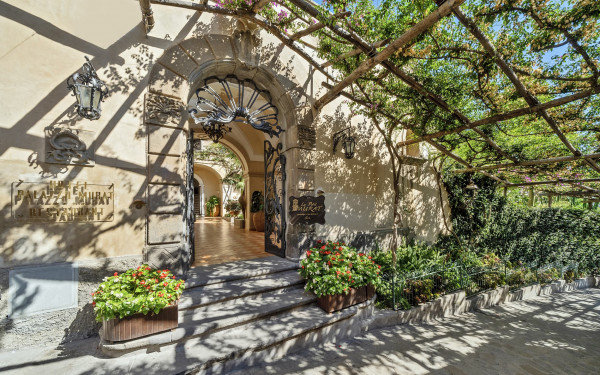 Hotel Palazzo Murat entrance in Positano