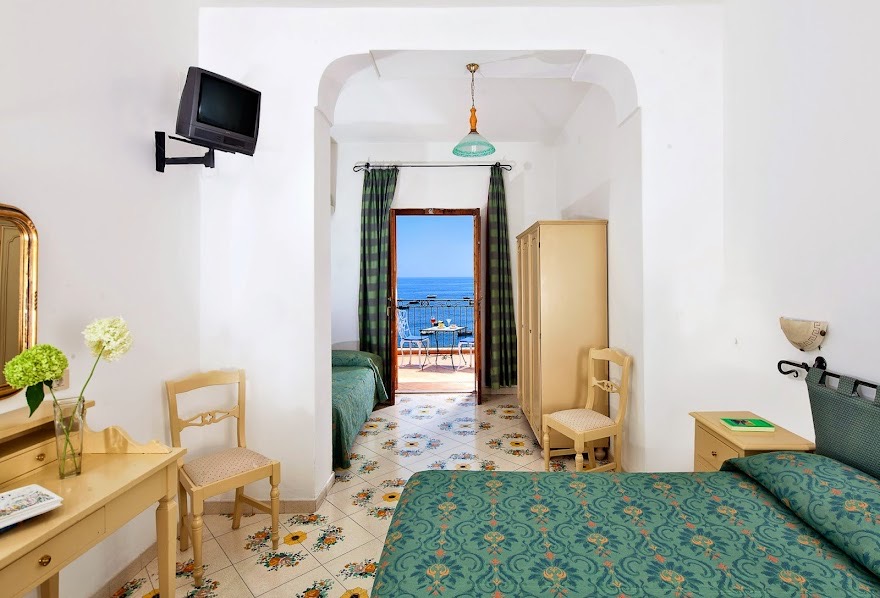 Hotel Pupetto room with ocean view