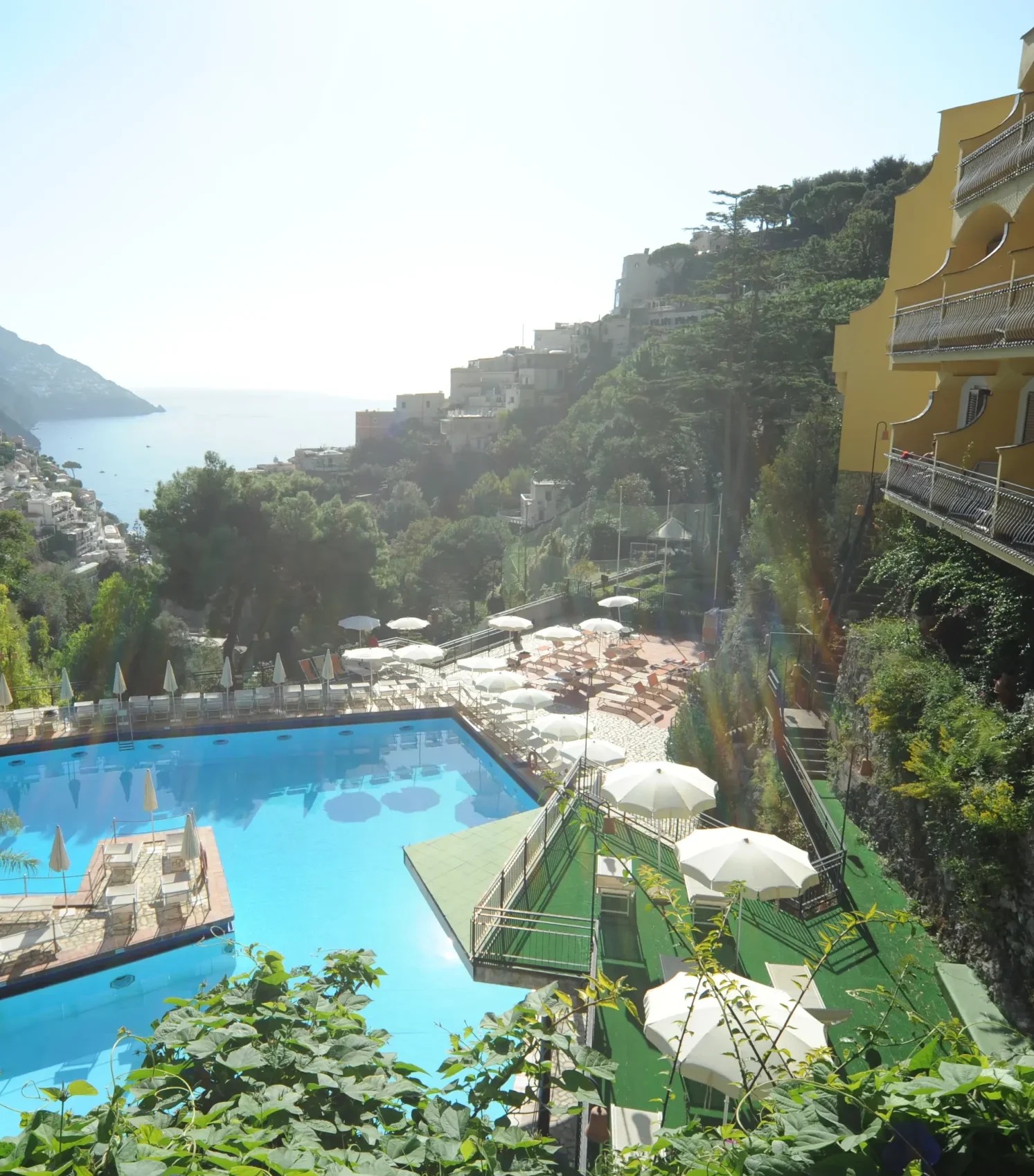 Hotel Royal Positano pool overview